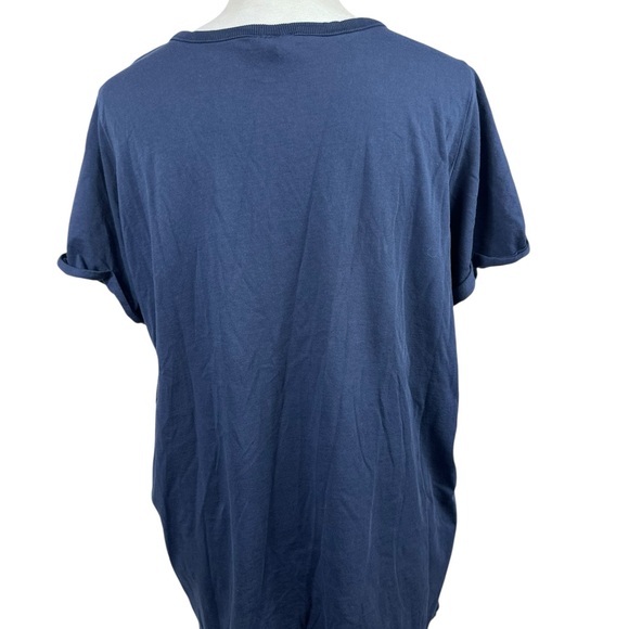 Torrid deconstructed neckline on blue on short sleeve t-shirt size 2-2X/18-20 - Picture 3 of 9